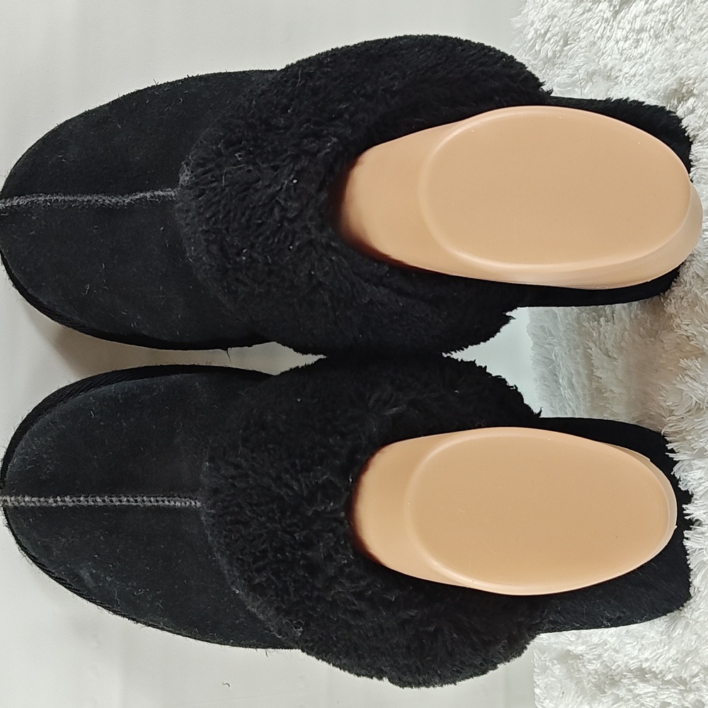 St. John’s Bay Leather Upper Faux Fur  Slippers